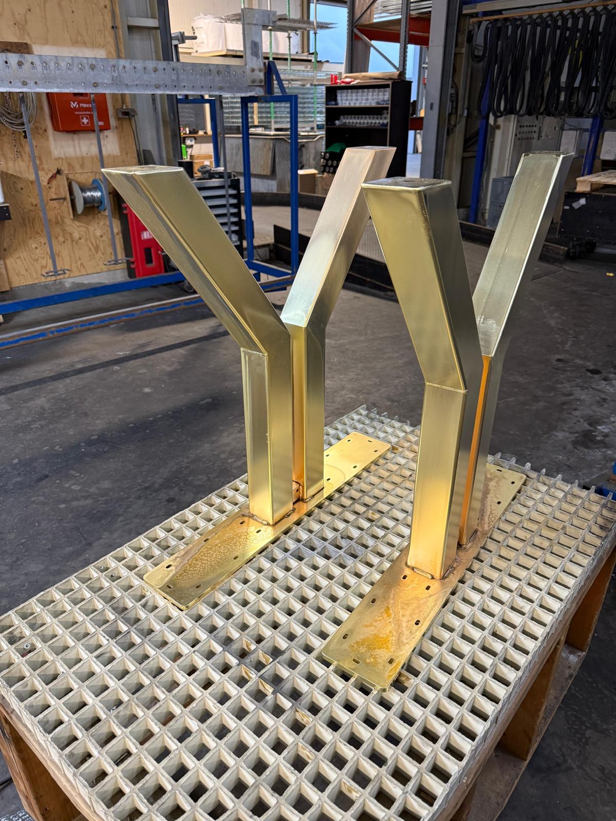 Na hoogglans vermessingen